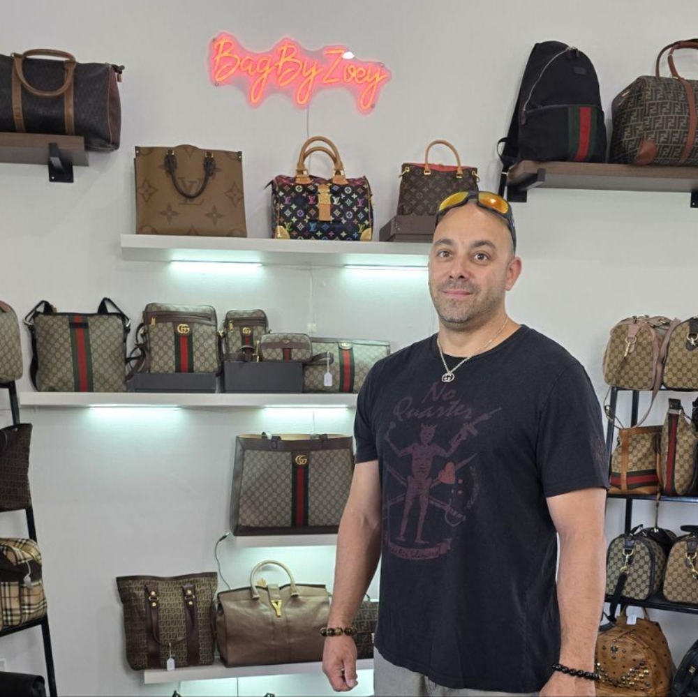 💚❤️💚Gucci Gang Givvy!! 👜🎁We are live!!!! Entrupy Verified Seller🩵❤️🩵